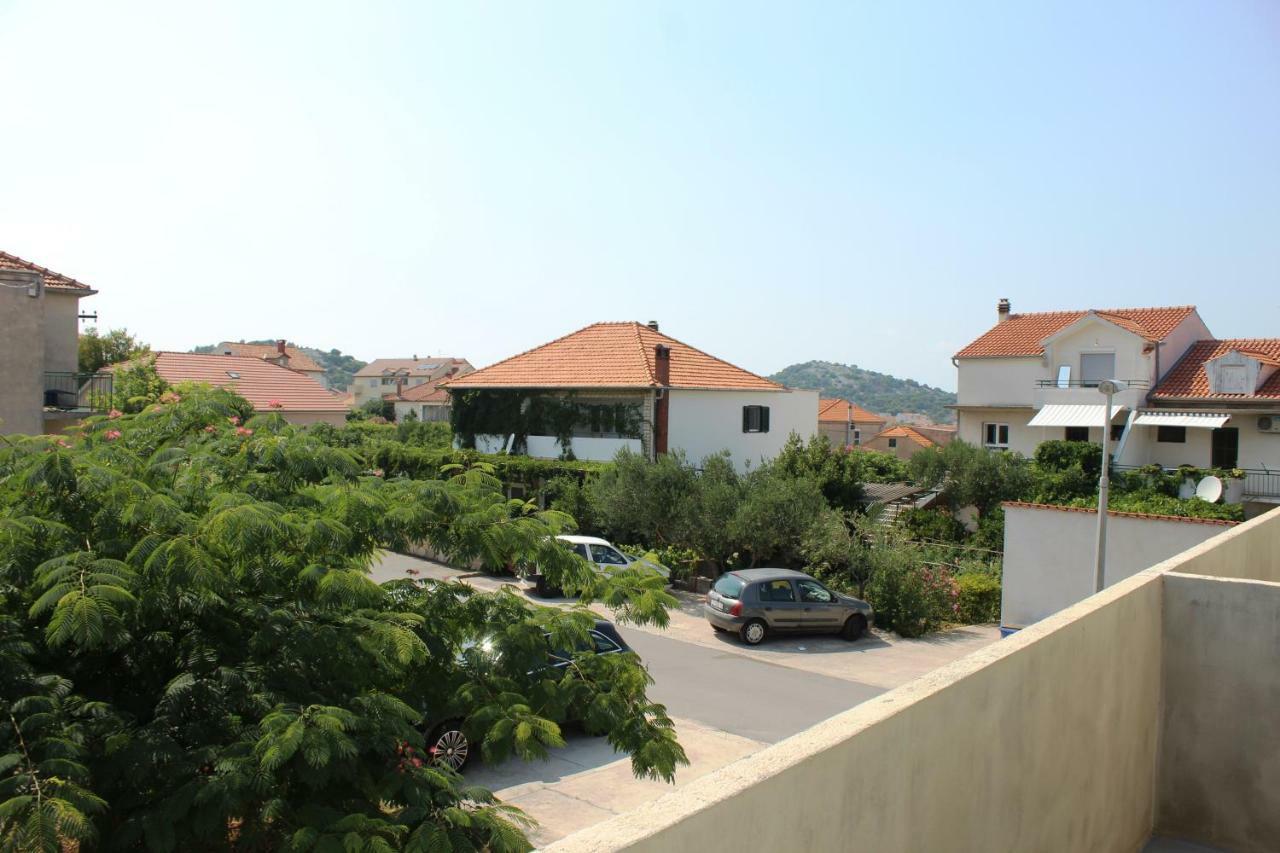 Apartments Markov Murter Bagian luar foto